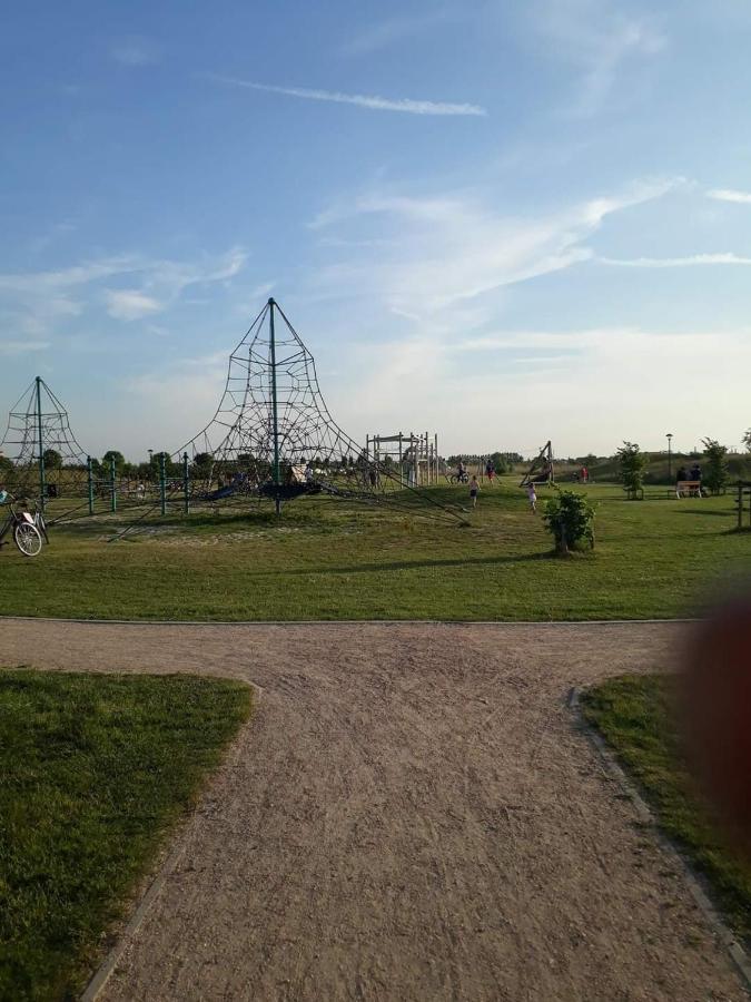 Stacaravan 4Pers In Bredene Met Eigen Tuintje 2449 Luaran gambar